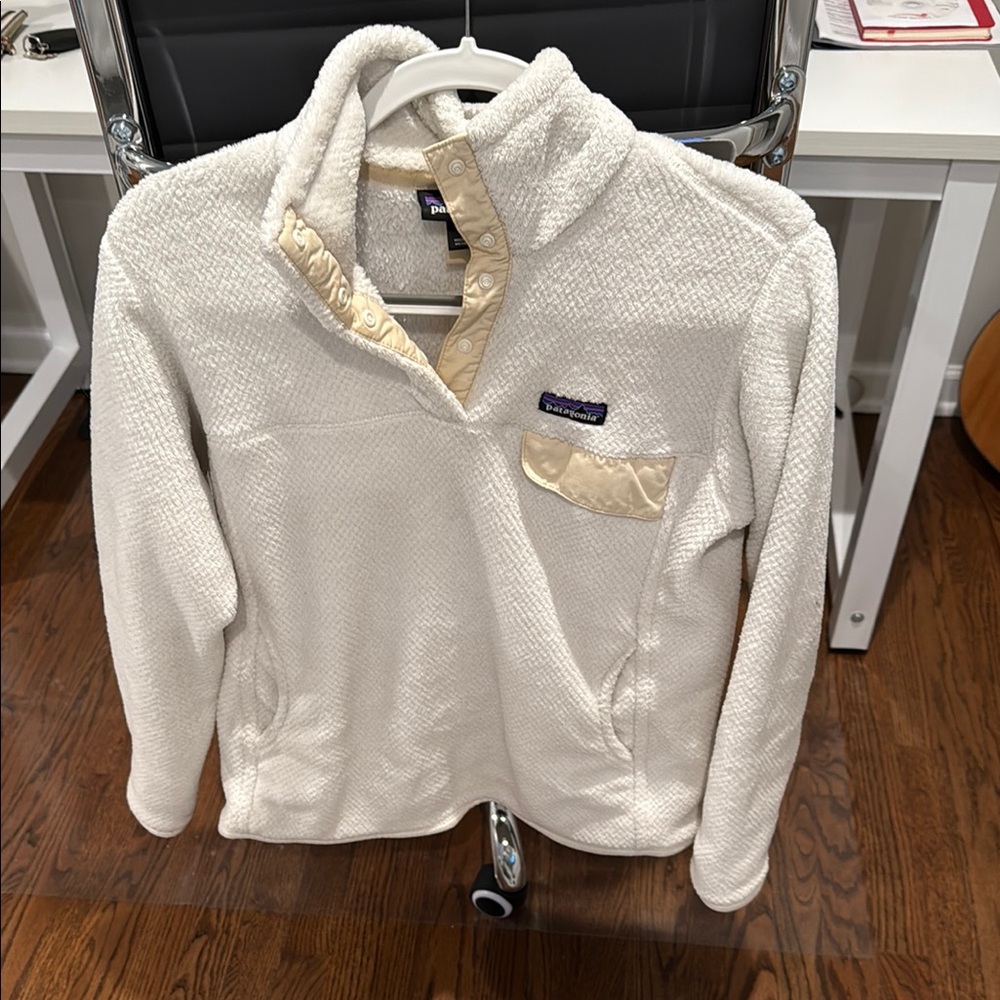 Patagonia Cream Fleece Pullover